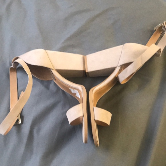 Tie up block heels - Picture 2 of 3